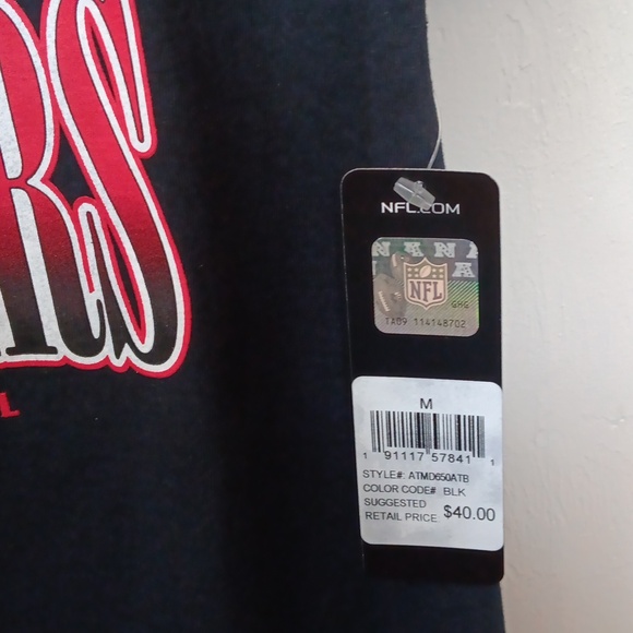 NFL Tampa Bay Buccaneers Licensed TShirt - Picture 3 of 5